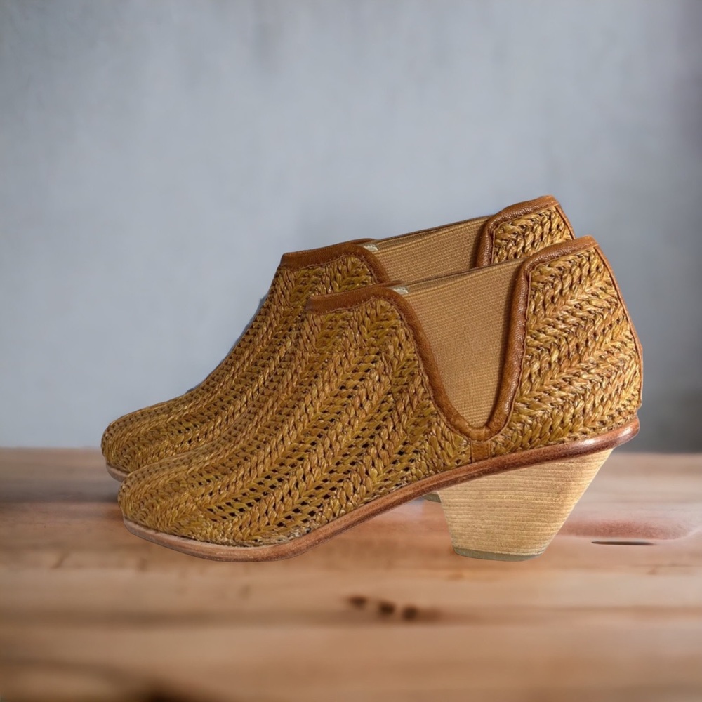 Matt Bernson Marlow woven leather city-style uniquely styled shoeties 8M